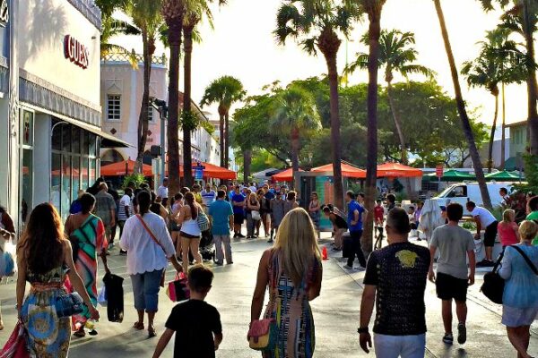 Strolling Lincoln Road is a favorite pastime for many visitors.