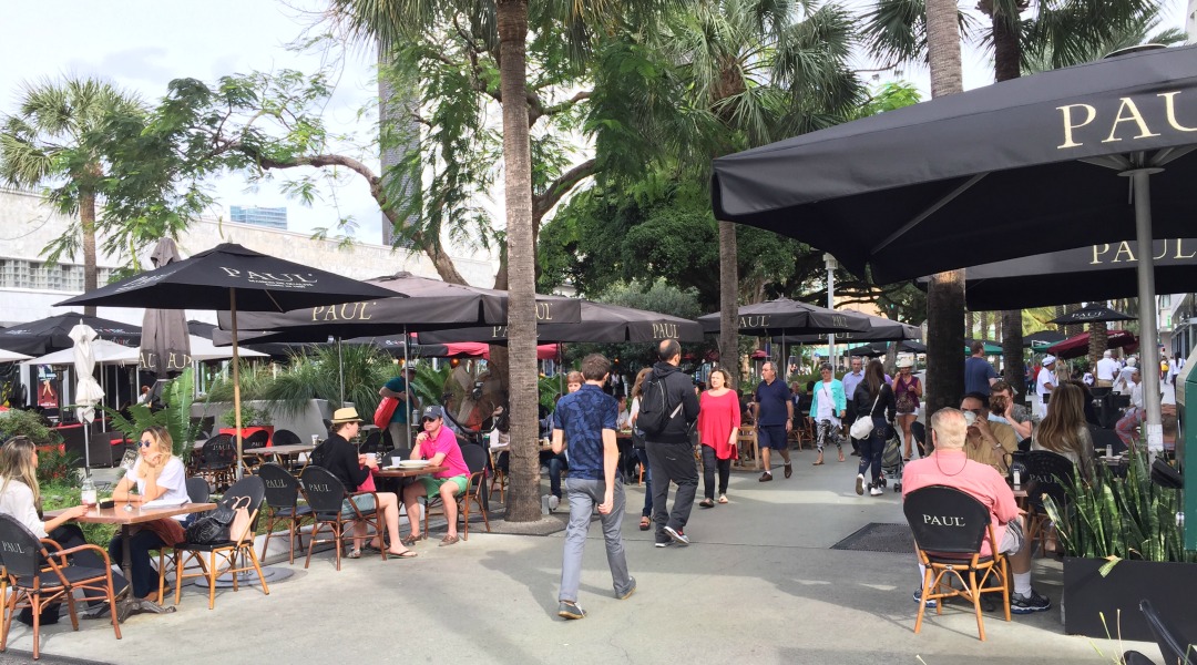 Lincoln Road Mall in Miami - Fashionable outdoor shopping and dining center  in Miami Beach – Go Guides